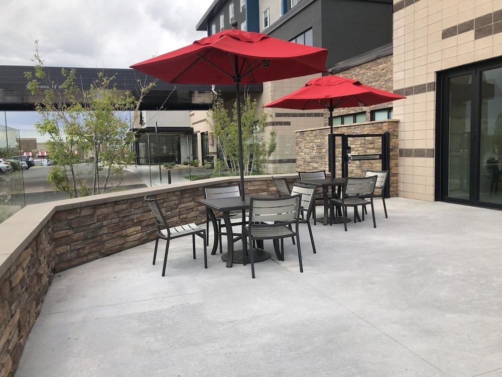 Hilton Garden Inn Denver/Thornton Exterior photo